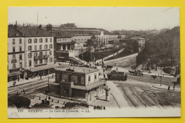 Ansichtskarte AK Genf / Bahnhof / 1916 / Straßenbahn – Cornavin – Litfaßsäule – Pferdefuhrwerk